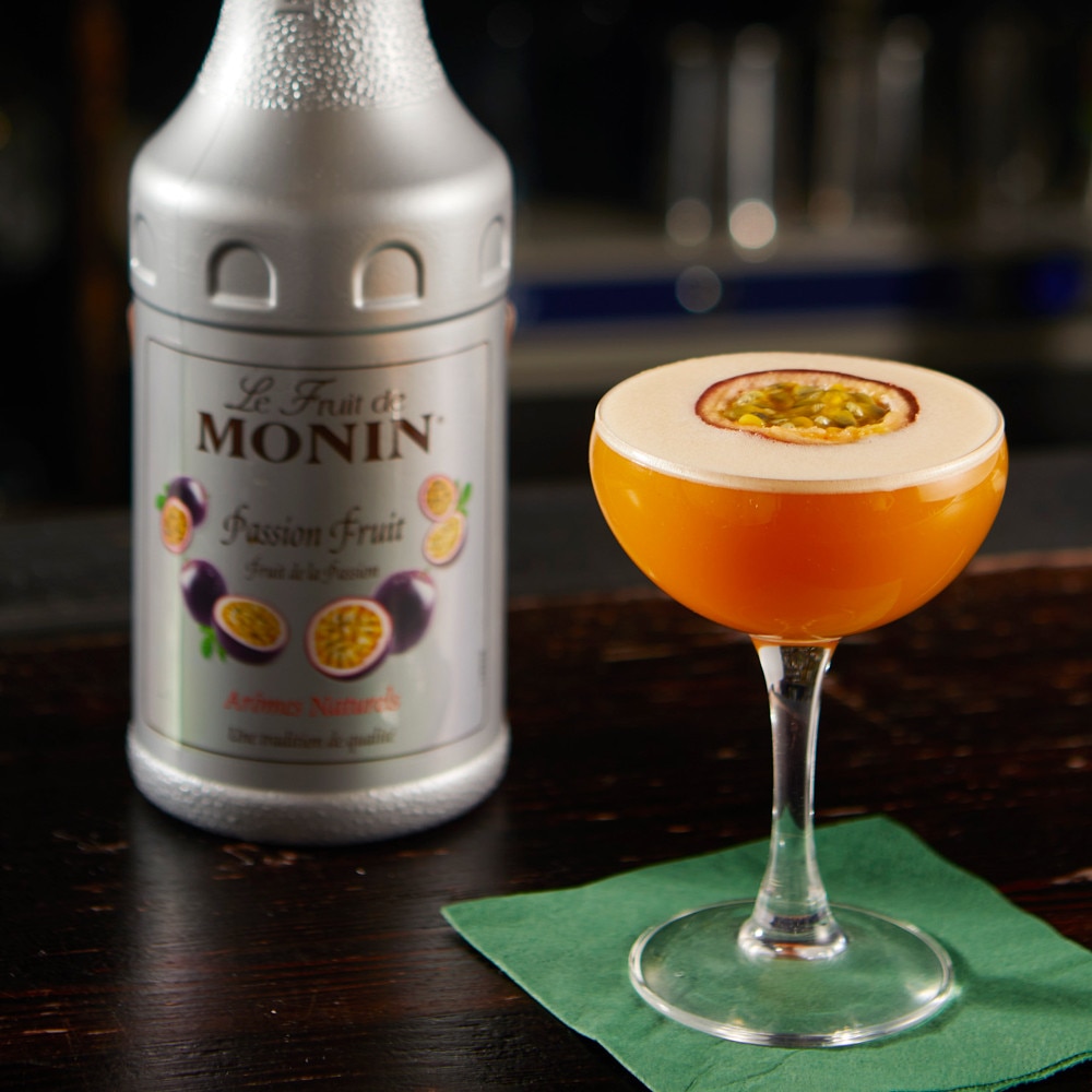 Monin Fruit Mix - Passion Fruit - 1L Plastic
